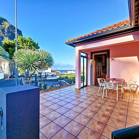 Domus Dino By Interhome